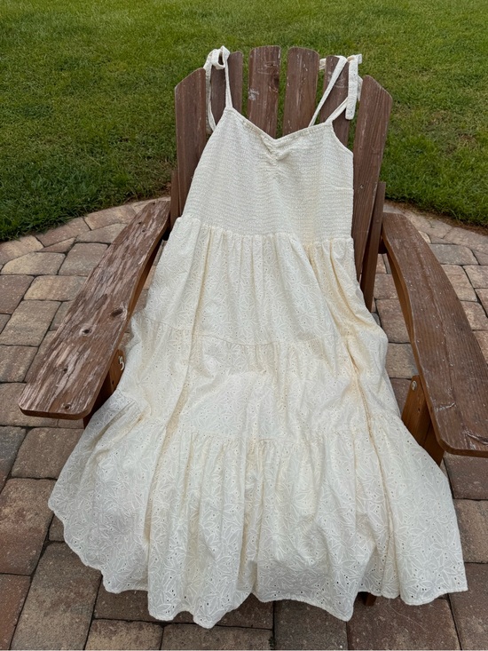 Madewell Dresses & Skirts - Madewell Cream Eyelet Tie-Shoulder Midi Dress